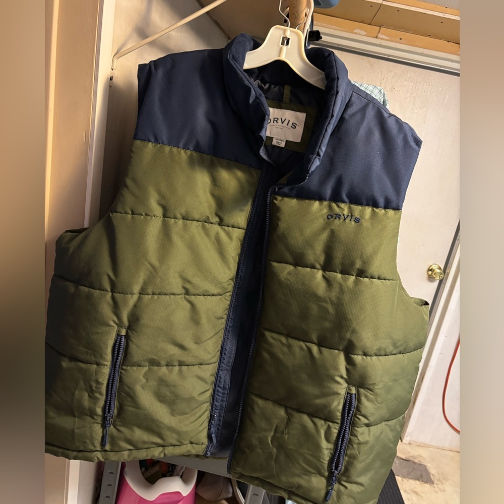 COPY - Orvis men’s puffer vest size XXL